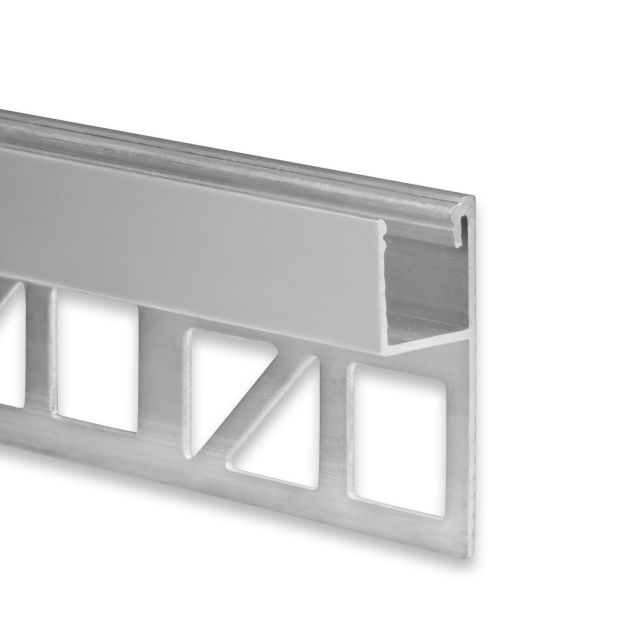 FP4 Profilo LED per piastrelle estremità superiore 250 cm, strisce LED max. 10 mm